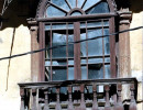 16 Window balcony in Panama 800