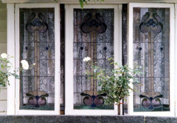 21 Well appointed windows in Arica  Chile 800