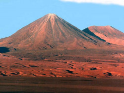 5 Volcano in northern Argentina 800