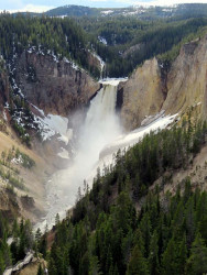 yellowstone national park   wyoming 35 800
